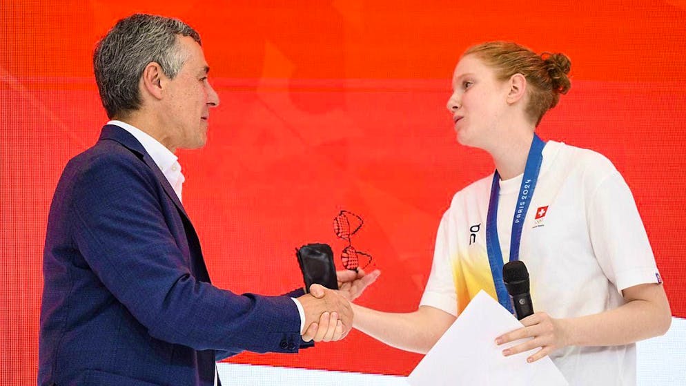 50,000 visitors to the Maison Suisse - Gallery. Ambassador Edelmann described the medal ceremony with shooter Audrey Gogniat and Foreign Minister Ignazio Cassis as an "emotional highlight".