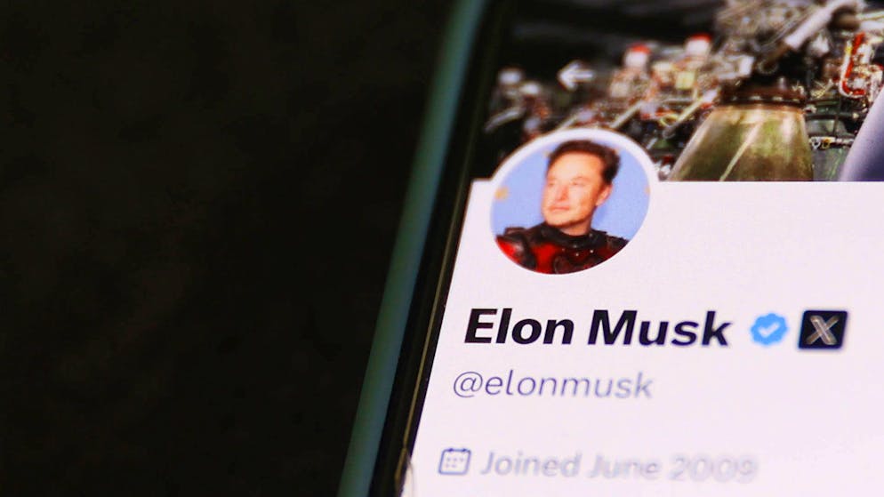 Zahlreiche Beschwerden. Der KI-Chatbot von X lernt ungefragt mit Nutzerdaten