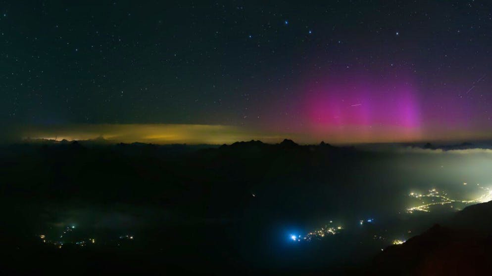 Meteoschweiz holds the farbenfrohen Blick vom Piz Corvatsch GR fest.