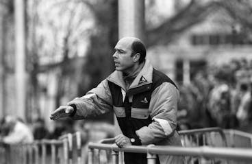 Portrait von Christian Gross, Trainer des FC Wil, aufgenommen am 4. April 1993. (KEYSTONE/Str) === ===