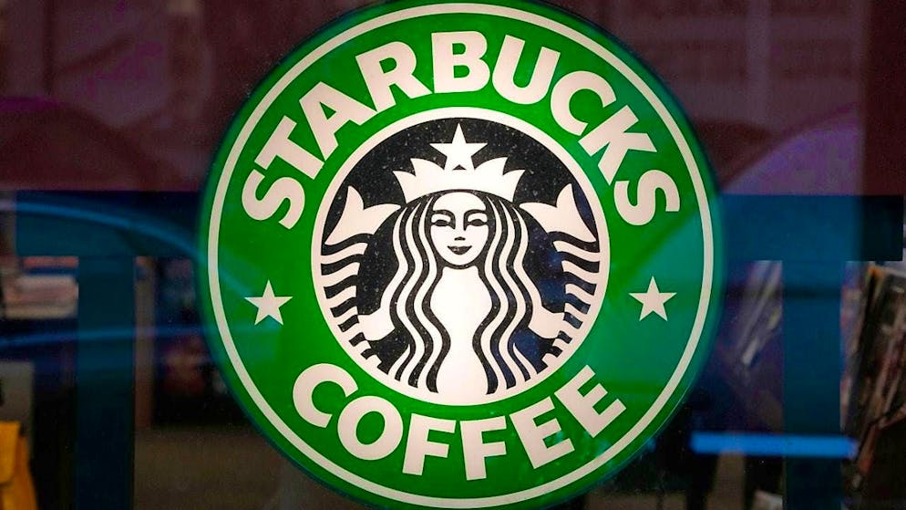 Starbucks has recently been struggling with declining sales and profits - and the current boss has not been able to turn things around. Now there is a change of boss. His successor also runs a restaurant chain. (archive picture)