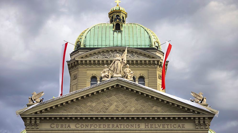 Face aux tarifs douaniers annoncés par Donald Trump, plusieurs partis politiques et faîtières économiques pressent le Conseil fédéral d'agir pour protéger les intérêts de l’économie suisse.(archives).