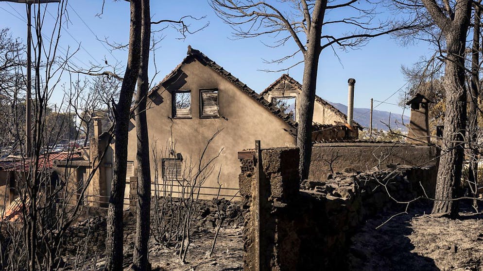 A burnt House as Folge eines Waldbrandes in Ano Patima near Penteli in the North Athens region. Now we have only a few kilometers in the Nordic region of the mainland fighting forces with a flight of 200 quadrat kilometers with an unzählige Brand. The Direction has now become an Unterstützung in the EU. Photo: Socrates Baltagiannis/dpa