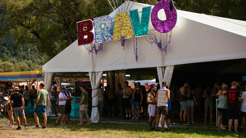 BG Gampel 1. Auch das Wetter präsentiert sich zum Auftakt von seiner besten Seite. Das könnte sich gemäss Prognosen in den kommenden Tagen allerdings noch ändern.