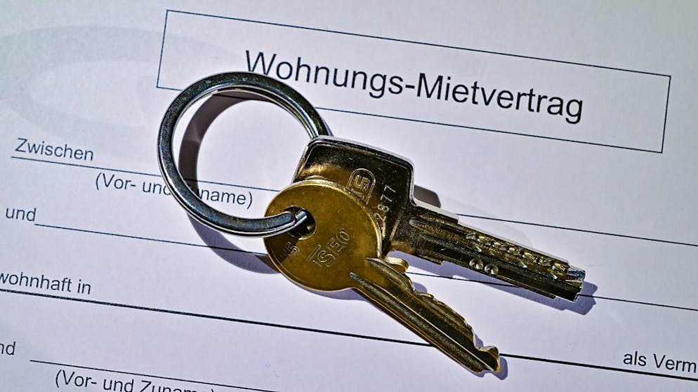 Am Schweizer Wohnungsmarkt sind die Mieten im Juli nur leicht angestiegen. Laut dem Mietindex des Immobilienportals Homegate erhöhten sich die Angebotsmieten im Durchschnitt um 0,2 Prozent. (Symboolbild)
