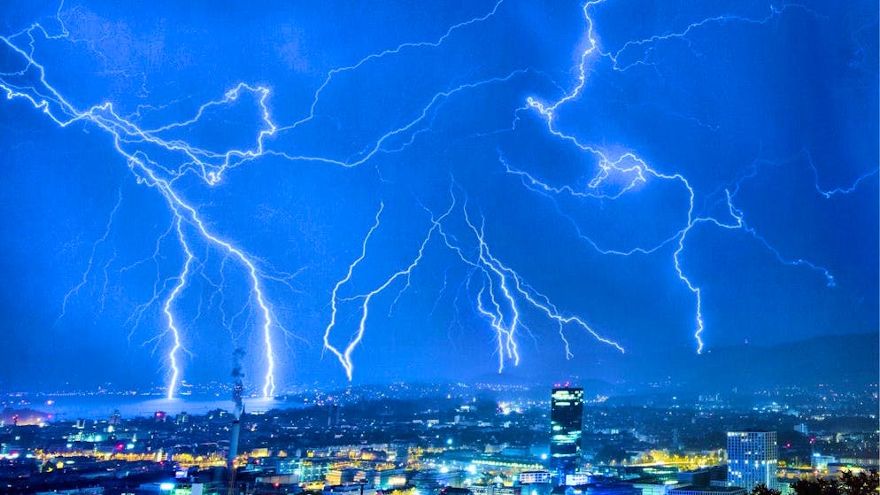 There is some basic advice to follow during thunderstorms and storms.