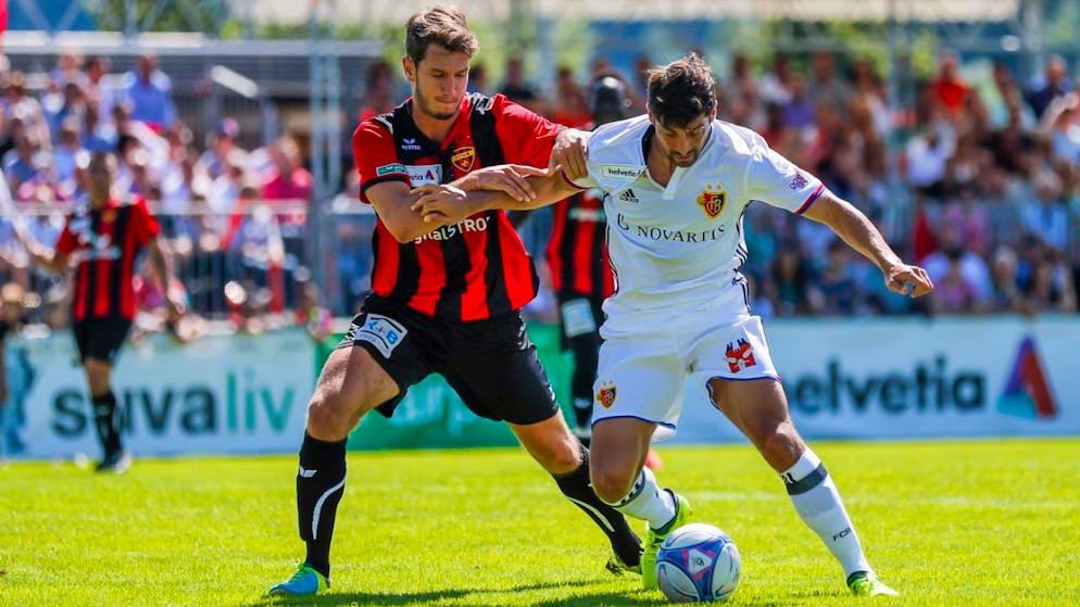 Der regionale Vorzeigeklub mit dem prominenten Trainer - Gallery. Flavio Peter (links) war schon 2017 beim Cup-Match der Wettswiler gegen den FC Basel mit Davide Callà dabei.