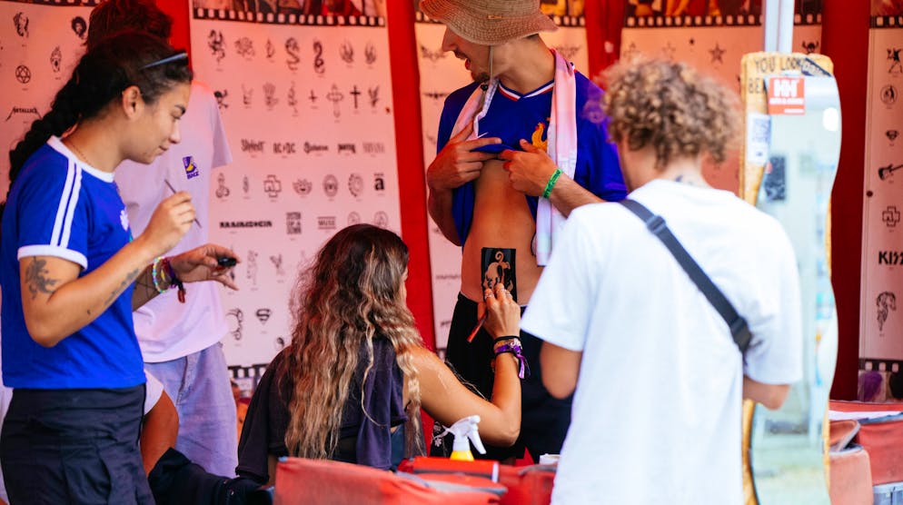 BG11 Gampel. ...oder ein neues Tattoo als Erinnerung mitnehmen...