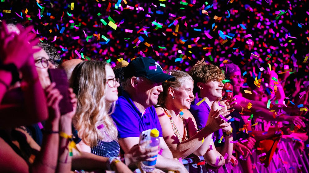 BG8 Gampel. Mit ihrem Punk-Rock begeisterten die US-Amerikaner Fans jedes Alters.