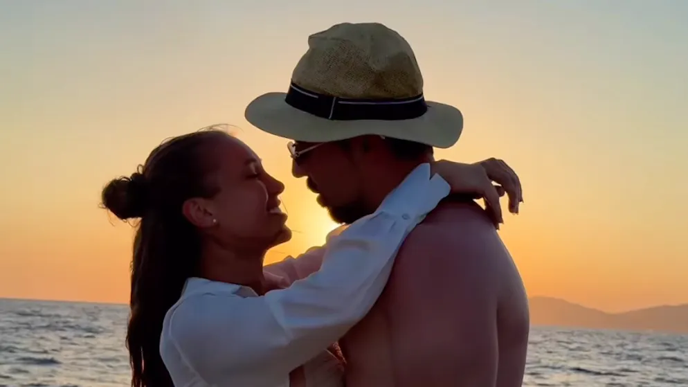«Hallo Vater» und «Hallo Muetter». Ex-Bachelorette Yuliya Benza und Influencer Zeki werden Eltern