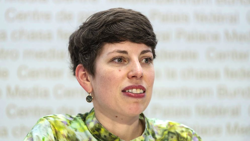 «Nous attendons une décision rapide du Tribunal fédéral afin qu’il clarifie au plus vite la situation de toutes les femmes avant l’entrée en vigueur de l’élévation de l’âge de la retraite des femmes, fixée au 1er janvier 2025», a déclaré la présidente des Vert-e-s Lisa Mazzone (archives).