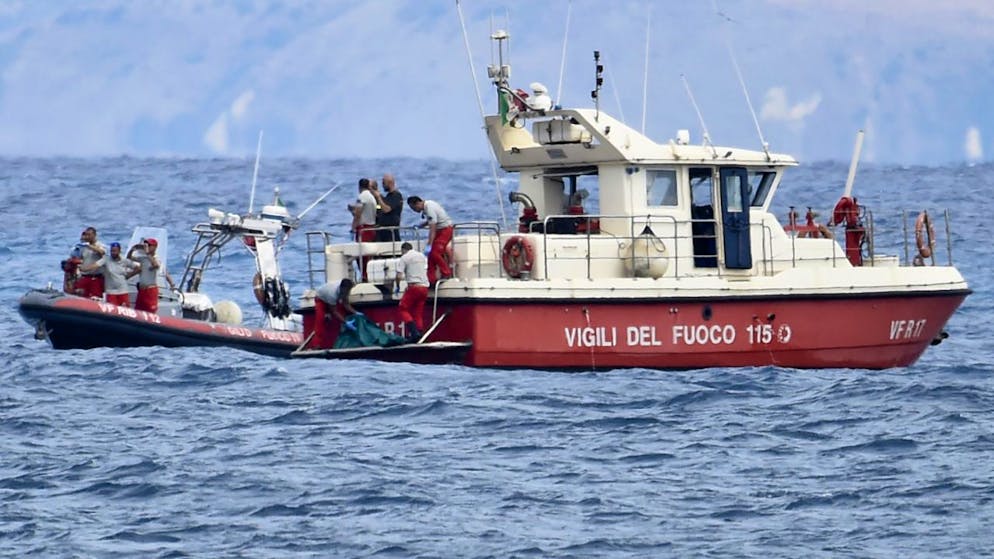 Naufragio. Italia: trovati 5 corpi nel Bayesian, si fanno largo due ipotesi per il dramma