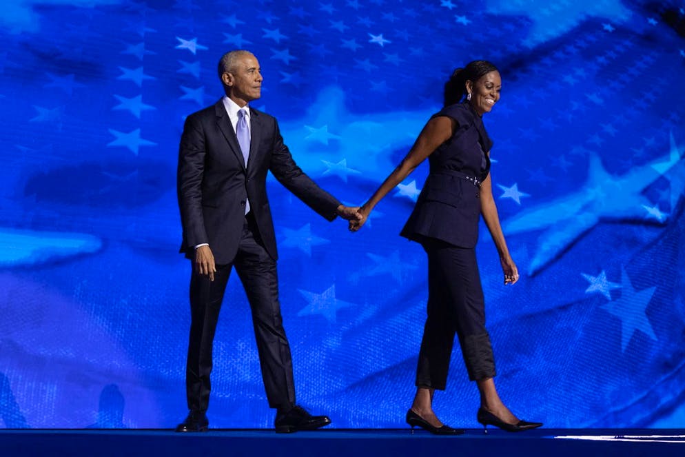 Gli Obama attaccano Trump e lanciano Kamala: «Yes she can». Gli Obama attaccano Trump e lanciano Kamala: «Yes she can»