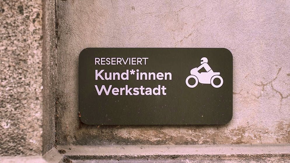 The gender star has arrived in everyday life, the Zurich City Council and a majority of the municipal council are convinced - they reject the "Bye bye gender star" initiative.