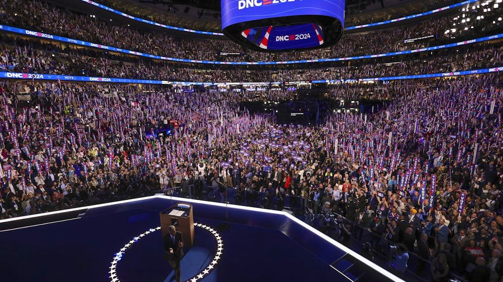 Hasenohren, Party und Trump-Häme. Das sind die besten Szenen vom Parteitag der Demokraten