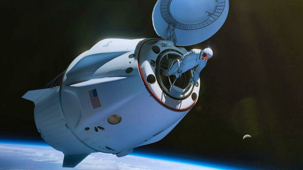 During the "Polaris Dawn" space mission, the space capsule is to be opened and fully exposed to depressurization.
