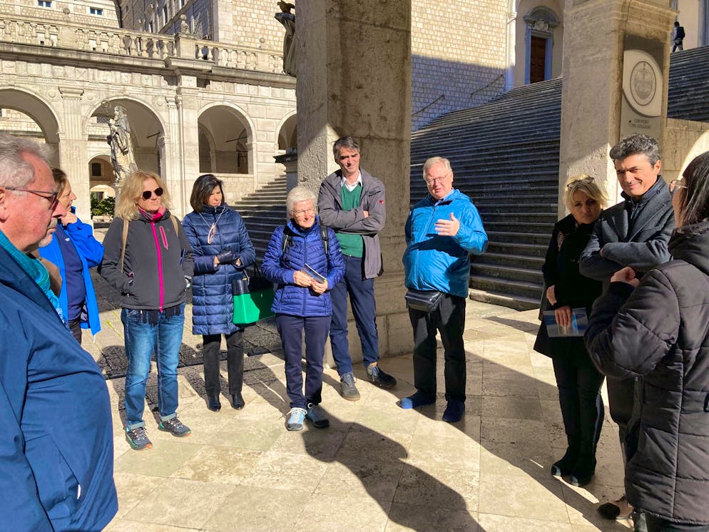 Markus Muff has lived in Rome for 20 years. A Benedictine monk from Lucerne, he works as Director of Development for Europe for Sant'Anselmo. He is responsible for project work and financing Benedictine tasks.