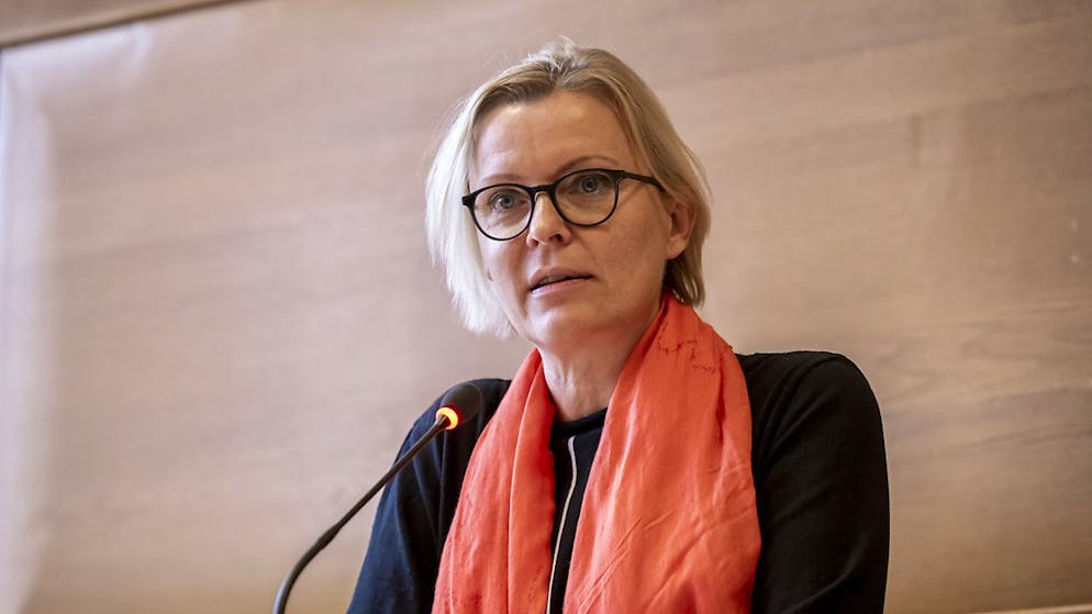 Die Berner Finanzdirektorin Astrid Bärtschi. Der Kanton will seine Steuerstrategie schrittweise umsetzen. (Archivbild)