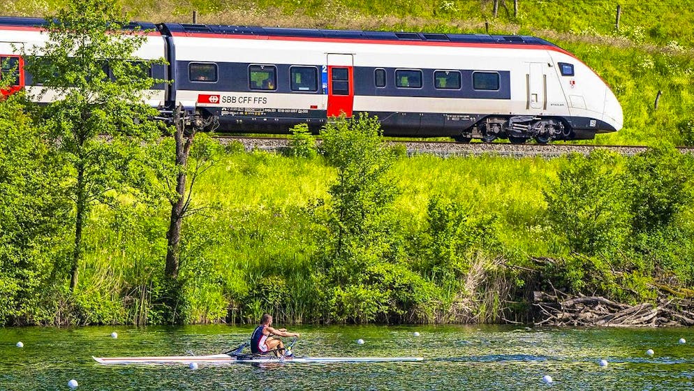 Price watchdog Meierhans criticizes the expensive ticket prices of public transport.