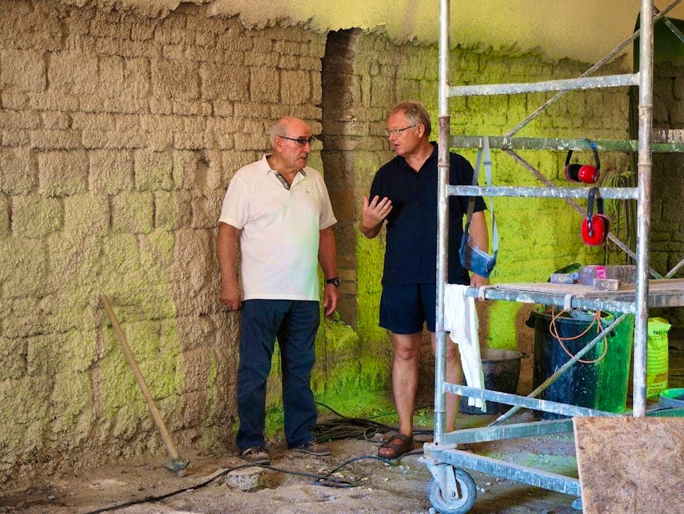 Markus Muff has lived in Rome for 20 years. Markus Muff (right) oversees a number of construction projects in the Italian capital. He has had to work hard to establish his position in these circles.