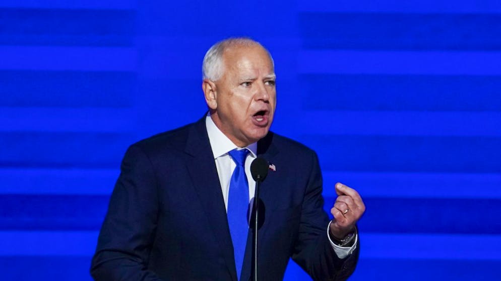 Etats-Unis. Chicago: Walz, colistier d'Harris, accepte l'investiture démocrate