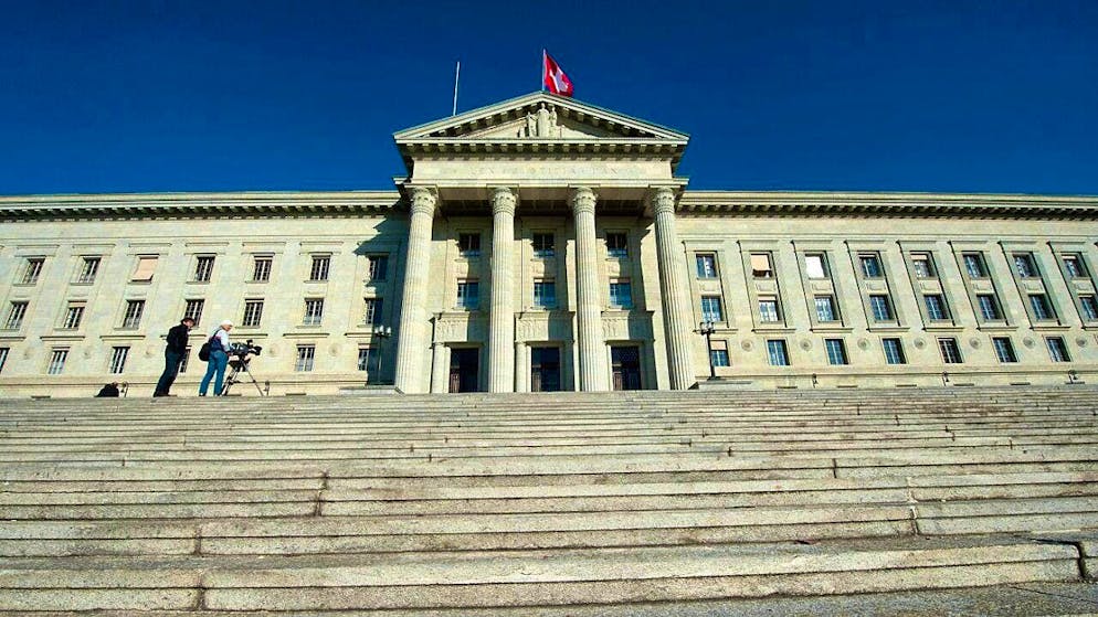 The Geneva lawyer was sentenced to twelve months probation by the Federal Court.