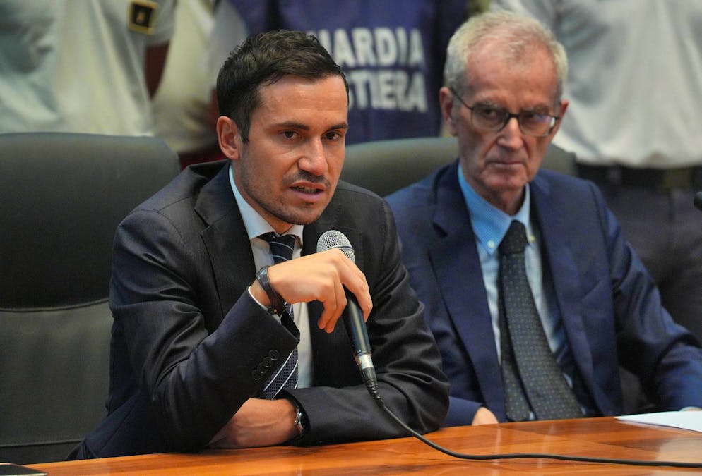 Staatsanwalt ermittelt nach Jacht-Untergang wegen Tötung - Gallery. Staatsanwalt Raffaele Cammarano sagte auf einer Pressekonferenz in Palermo: «Es war ein plötzliches, abruptes Ereignis.»