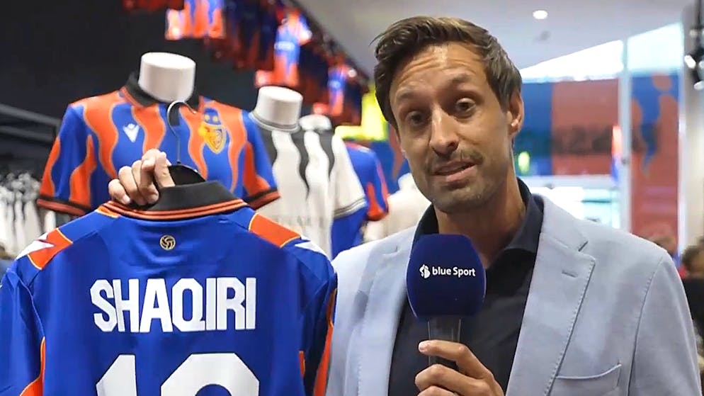 Shaqiri madness in the FCB fan shop. No. 10 shirt already sold out - jersey sales break all records