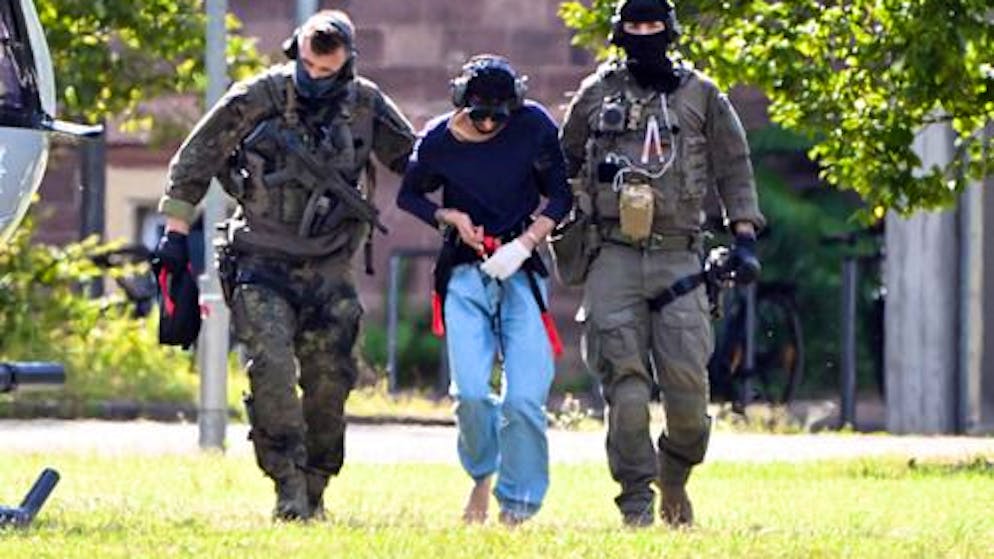 Anschlag in Solingen. Haftbefehl wegen Verdachts der Mitgliedschaft im IS und wegen Mordes erlassen