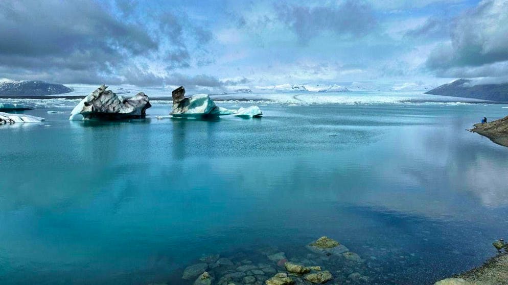 PRODUCTION - Breidamerkurjökull in south-east Iceland is the outcrop of the Vatnajökull glacier, which lies on the Jökulsarlon glacier lagoon. Photo: Steffen Trumpf/dpa
