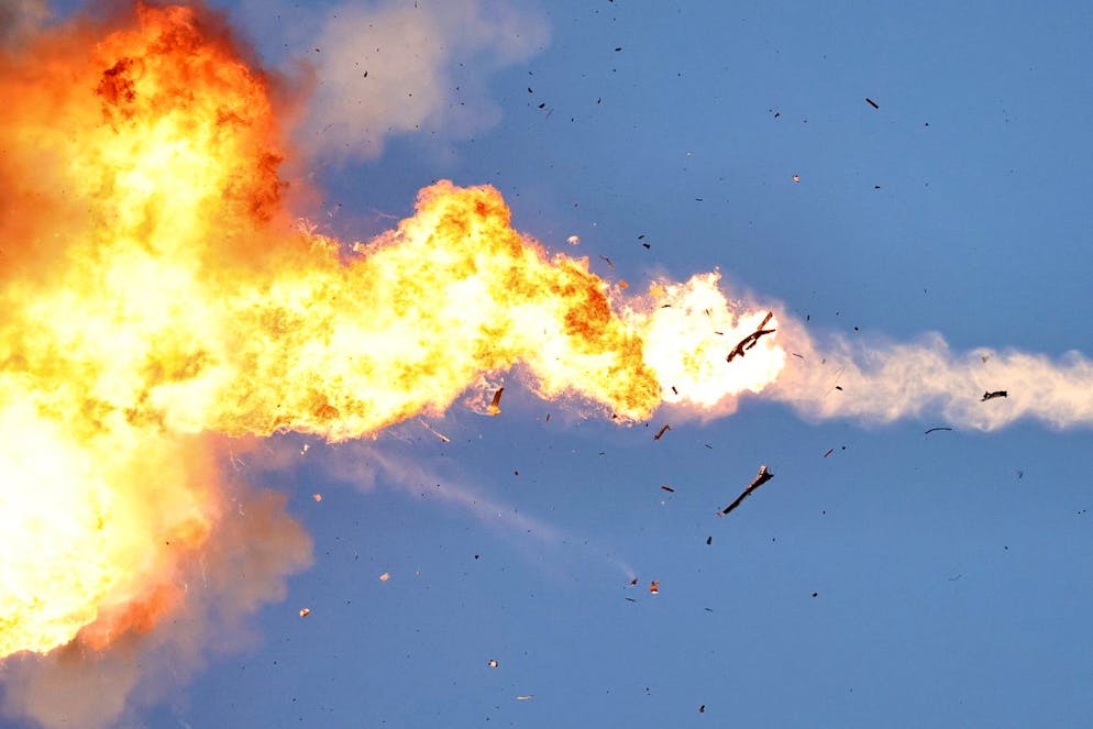 Un drone du Hezbollah, provenant du Liban, intercepté par un avion israélien près de la frontière entre le Liban et Israël, ce 25 août 2024.