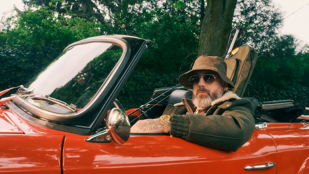 «Mit Linsen kann ich nichts anfangen. Vor Jahren habe ich es einmal versucht, aber ich schaffe es einfach nicht, mir in die Augen zu fassen»: Sido.