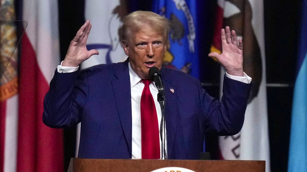 Difesa del tycoon «sorpresa». «Rivista l'incriminazione di Trump per il 6 gennaio». Nuova battaglia legale?