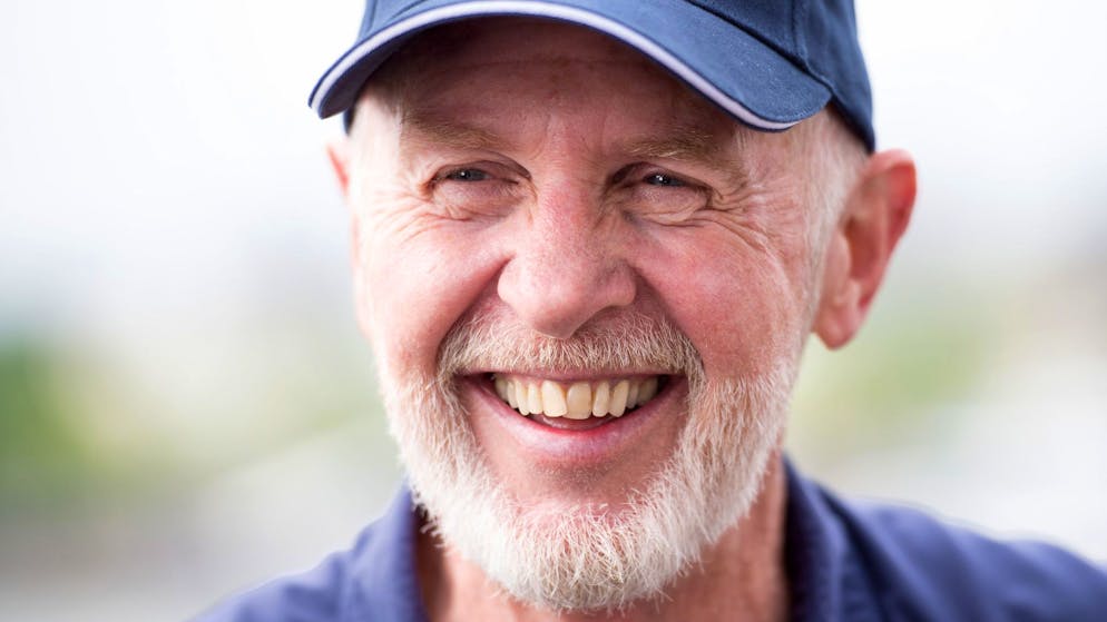 Negative diagnosis from the jungle doctor. Dr. Bob rates Lilly Becker's chances of winning low