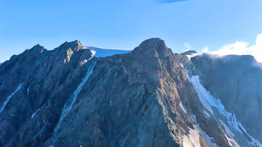 Unfall am Hannibalgrat. Bergsteiger telefoniert mit Frau und stürzt dann in den Tod
