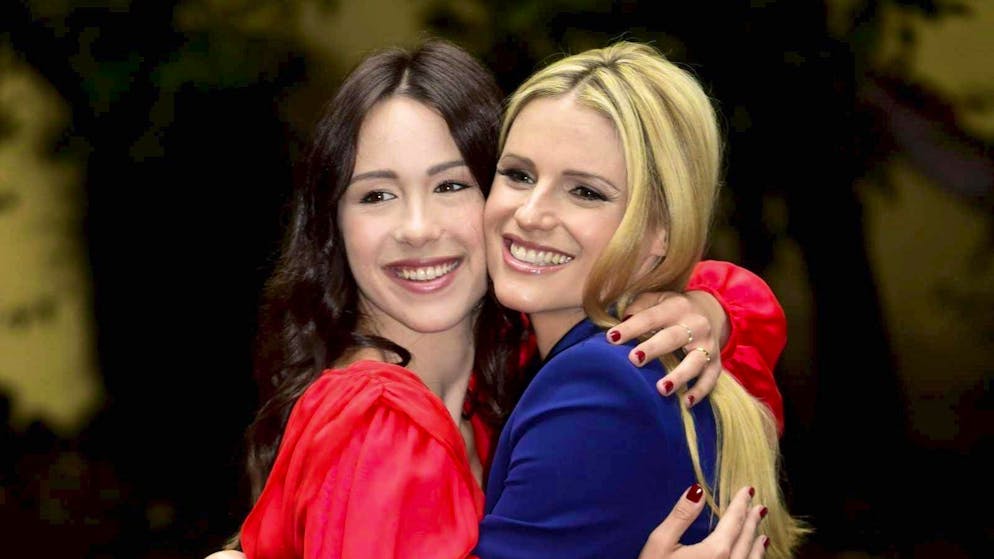 Patchwork-Familie wieder vereint. Michelle und Eros machen zusammen Ferien