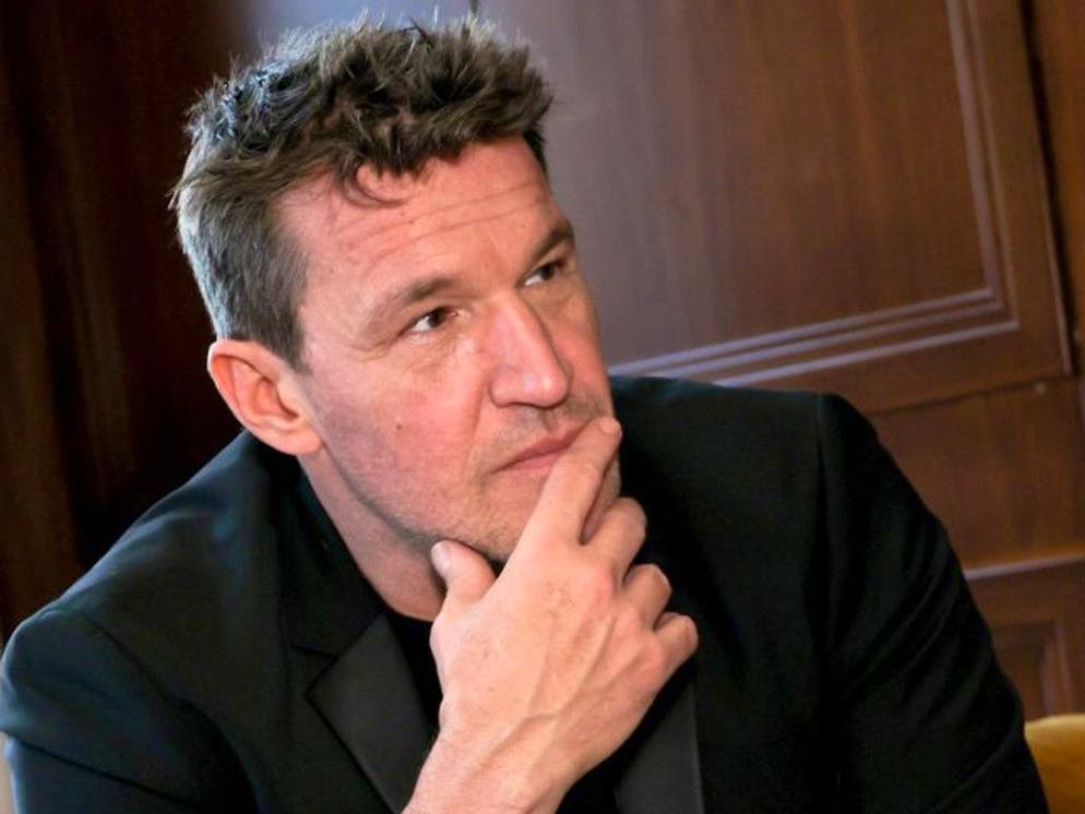 «Aujourd'hui, je suis chômeur. Je ne travaille pas, mais je n'ai pas droit au chômage alors que j'ai cotisé toute ma vie. Je n'ai plus de revenus depuis six mois», a déclaré Castaldi.