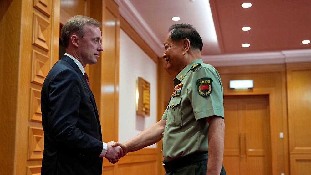 General Zhang Youxia asked Jake Sullivan. Photo: Ng Han Guan/Pool AP/dpa