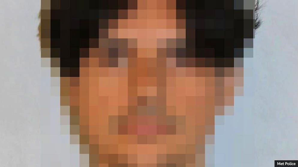 Upskirting in London museum. Man secretly films women up their skirts and ends up in jail