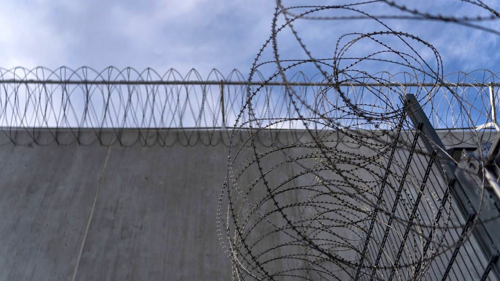 Prison system under pressure. Swiss prisons are overcrowded - solutions are needed now