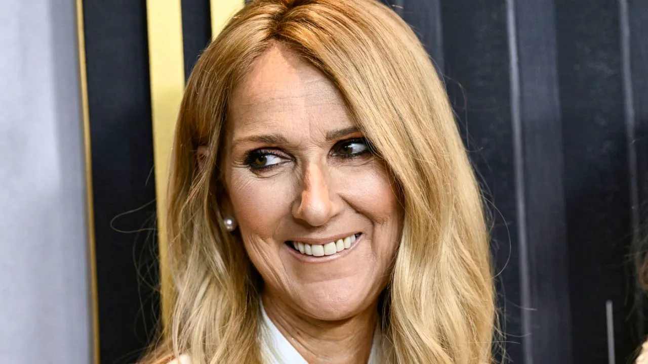Music. ESC producers flirt with singer Céline Dion as star guest