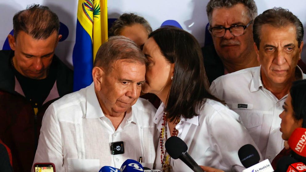 M. González Urrutia, qui contestait la réélection du président Nicolas Maduro le 28 juillet, a quitté le Venezuela après avoir ignoré trois convocations successives devant les procureurs (archives).