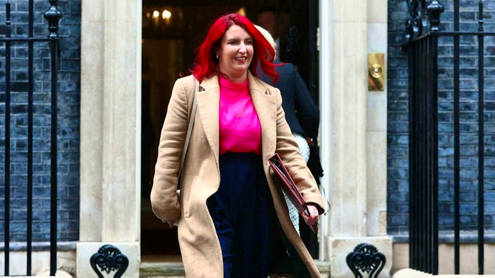 British government wants to nationalize railroads - Gallery. Transport Minister Haigh has announced partial nationalization. (archive picture)