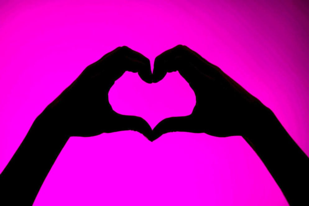 Online dating can even lead to a kind of burnout - Gallery. Online dating makes it easier for many people to meet people outside their own milieu.