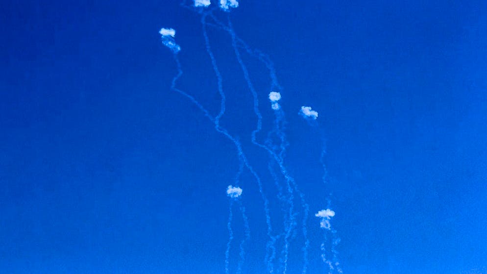 ARCHIVE - The Israeli Iron Dome defense system intercepts rockets fired by the pro-Iranian Hezbollah. Photo: Stringer/dpa