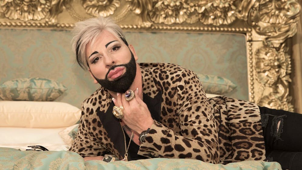 Love nest with a high-security wing. Harald Glööckler sells his luxury villa 