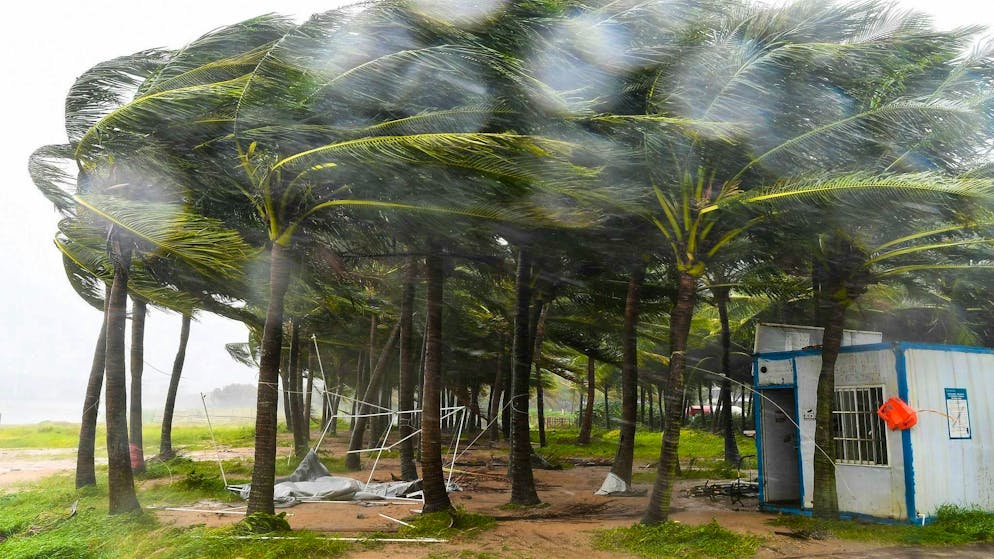 Typhoon "Yagi" also hit the Chinese tropical island of Hainan hard.