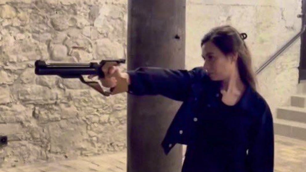 Schüsse auf Jesus-Bild. GLP fordert Parteiausschluss von Sanija Ameti