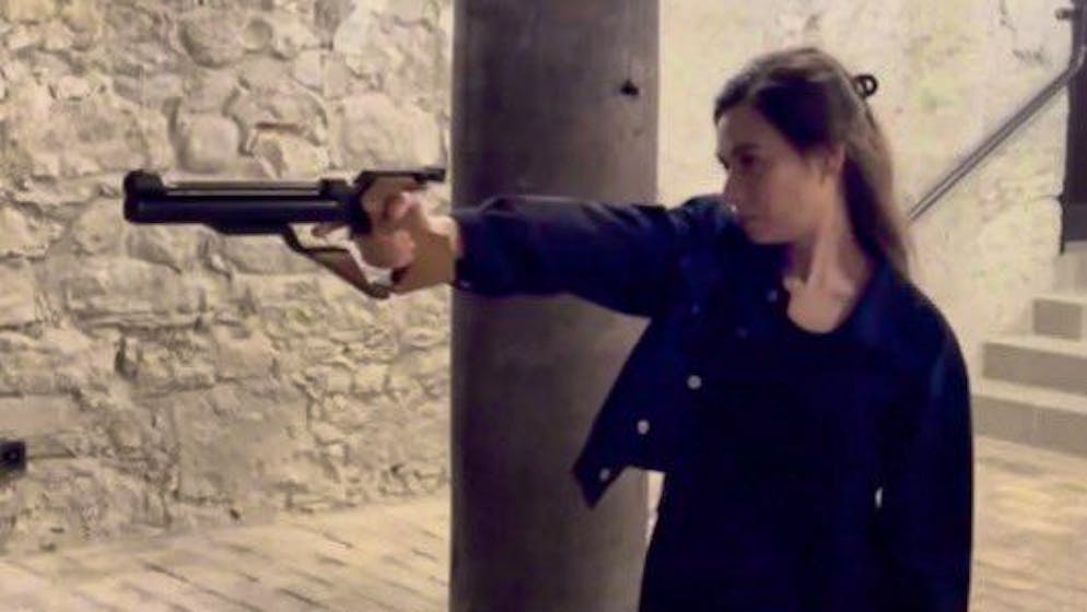 Operation-Libero-Chefin Sanija Ameti hat mit einem Post auf Instagram Empörung ausgelöst. Sie schoss auf Bilder von Maria und Jesus.