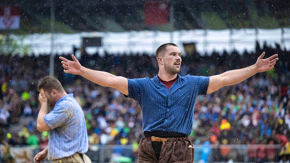 Staudenmann and Hiltbrunner celebrate sensational co-festival victory - Gallery. Top favorite Staudenmann secures the title with a victory in the final round against Armon Orlik from Bünder.